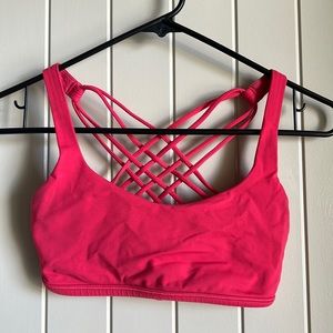 Lululemon free to be wild bra, size 4